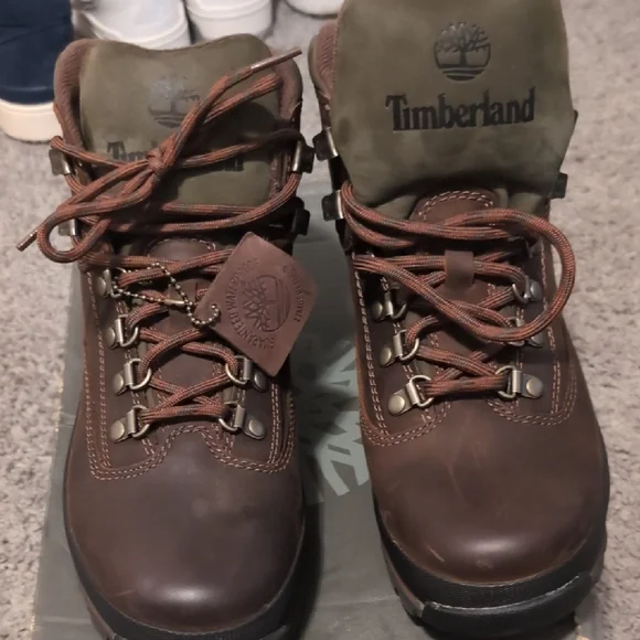 Timberland Men's Dark Brown Hiking Boots - Picture 2 of 6